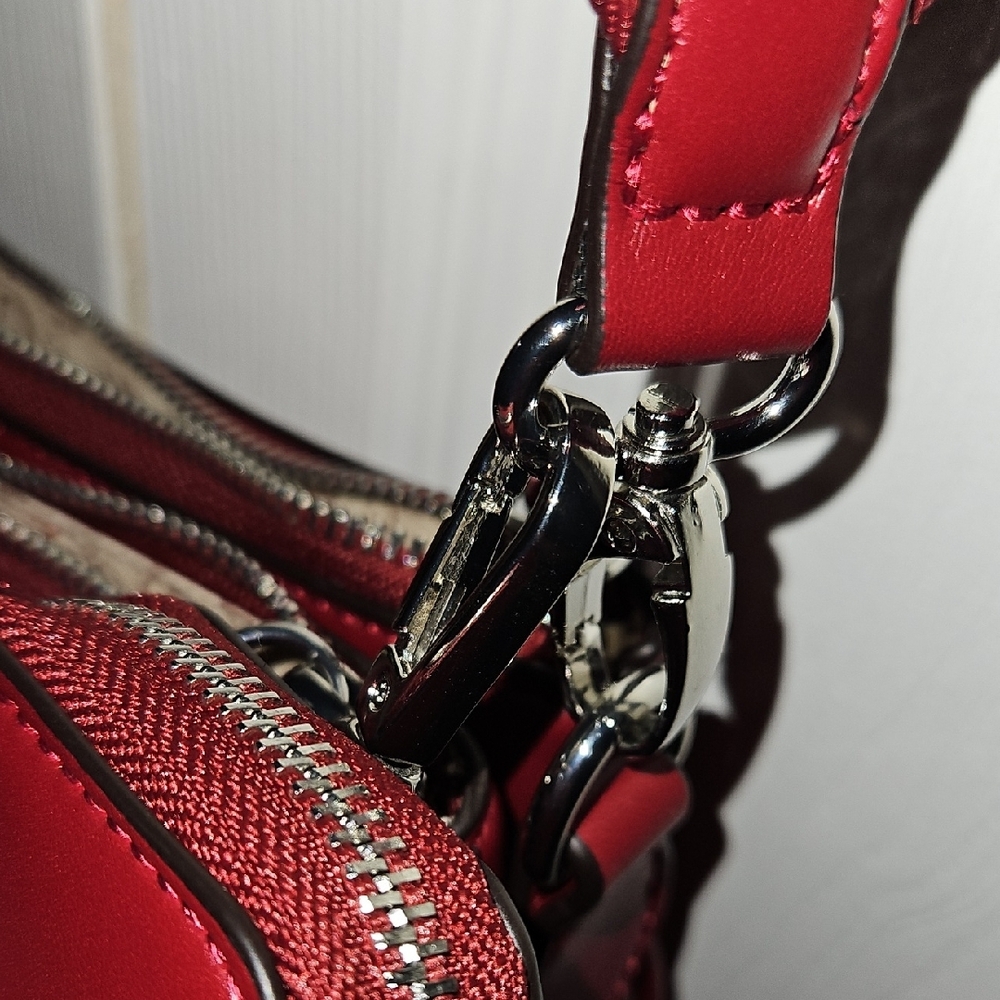 Guess Burgundy/ Red Crossbody Bag - Picture 8 of 9